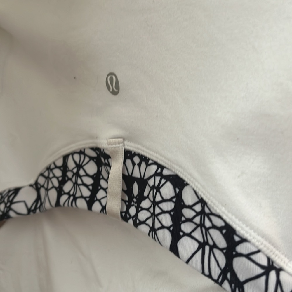 Lululemon jacket - Picture 2 of 4